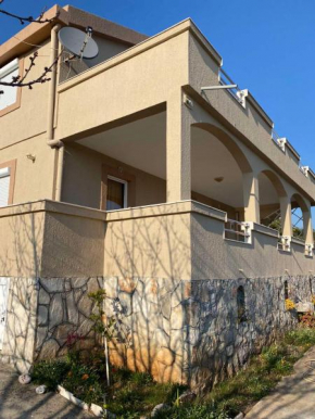  Apartments Trsteno  Будва